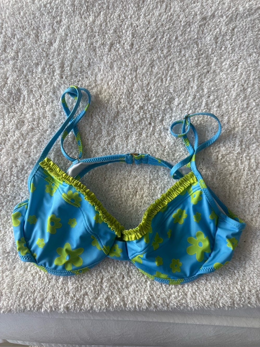 Heavy Manners Ruffle Underwire Top